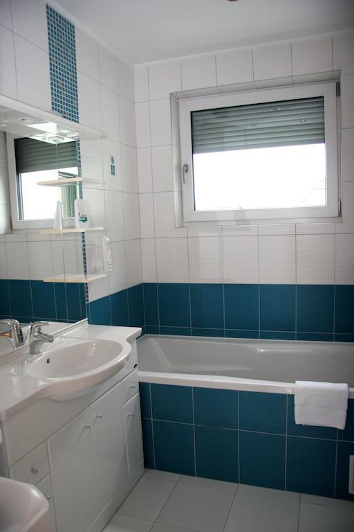 Fine Restaurant & Apartments Malacky Δωμάτιο φωτογραφία